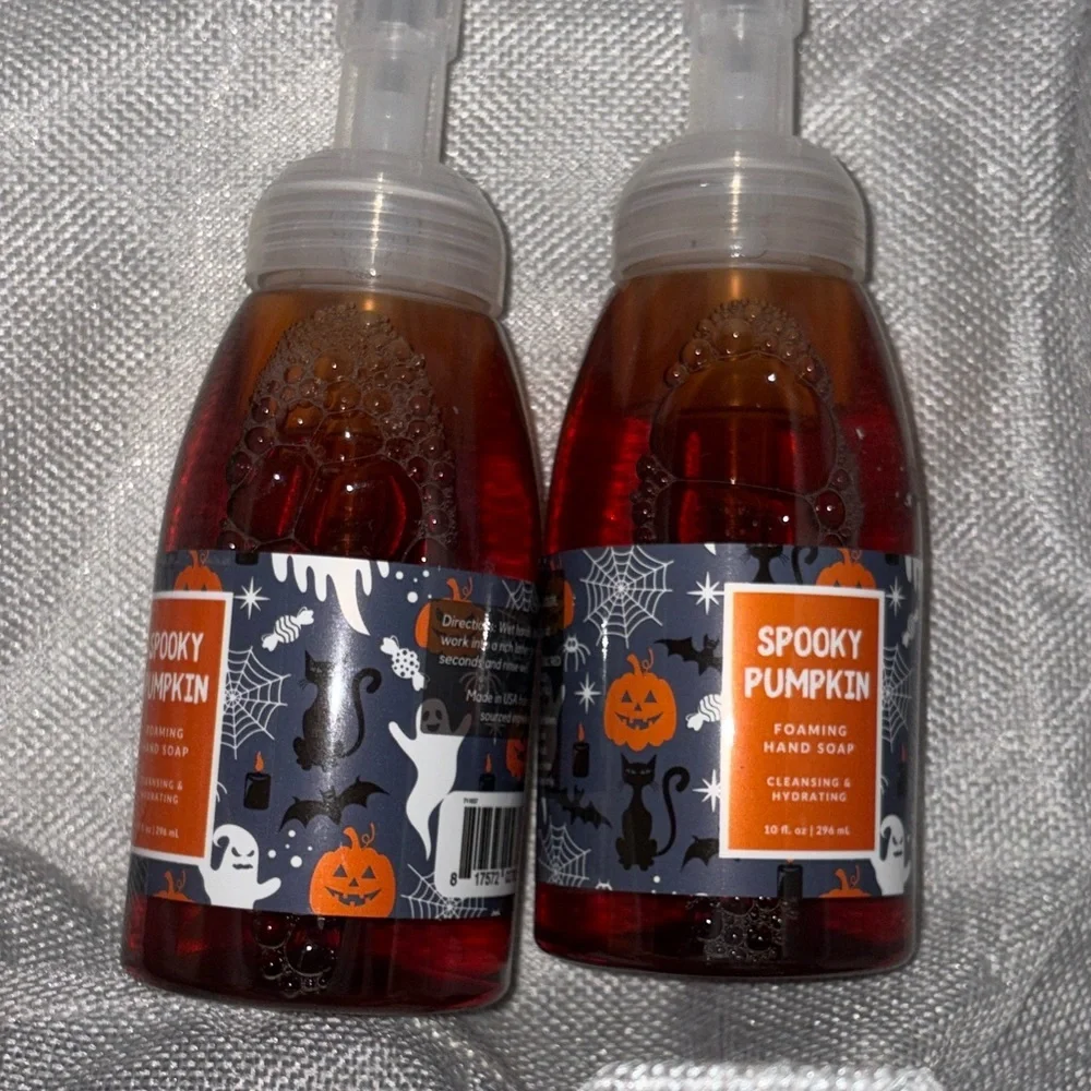 💖🆕💖 Spooky Pumpkin Flavor Foaming Hand Wash 10 oz~Set of 2
